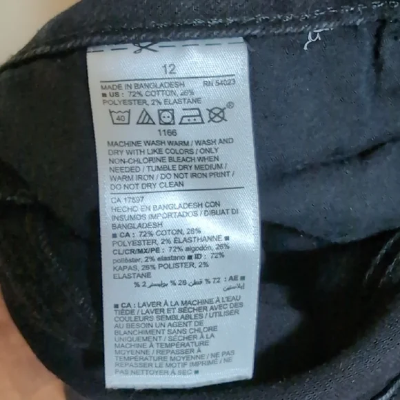 Women's Black Jeans - Picture 4 of 4